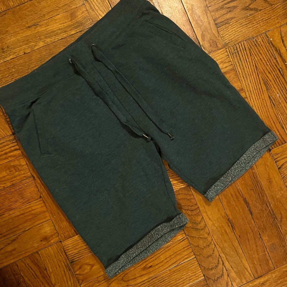 Jachs men’s shorts size M